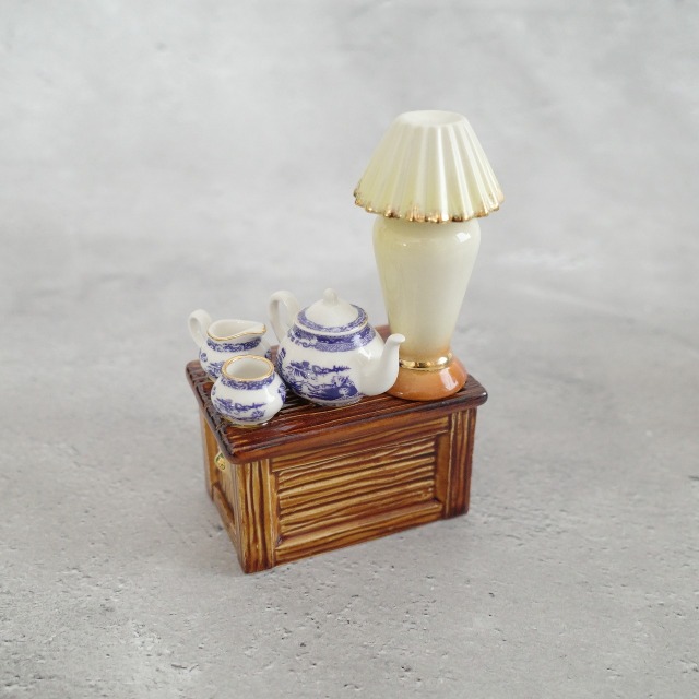 ロイヤルドルトン リアルオールドウィロー&テディベア ティーポット型置物 ロイヤルドルトン リアルオールドウィロー&テディベア ティーポット型