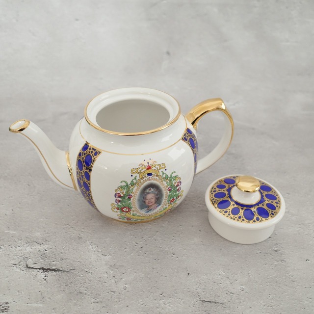 リントンズ】×【Wade社】 エリザベス女王即位50周年記念限定