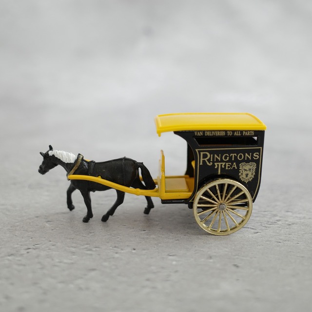 【リントンズ】 紅茶宅配 馬車のフィギュア