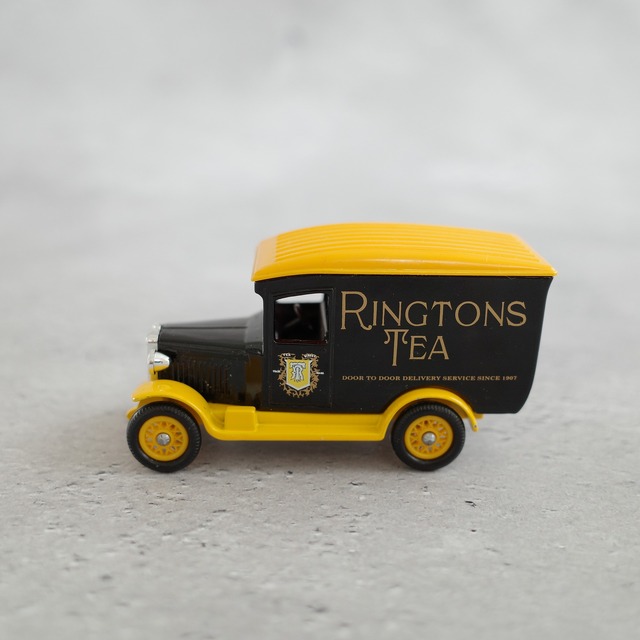 【リントンズ】 紅茶宅配 バンのフィギュアカー 1928年 Chevrolet Van