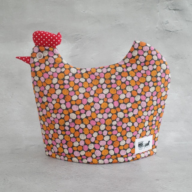 9月26日(土)19時～販売開始 リントンズ にわとり型ティーコジー(Tea cosy) NO,8