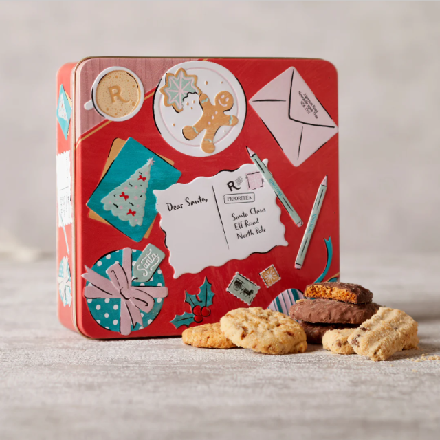 12月10日(水)19時～販売開始 お一人様2点まで！クリスマスのビスケット缶 本場で作られた英国菓子ビスケット5種類入り