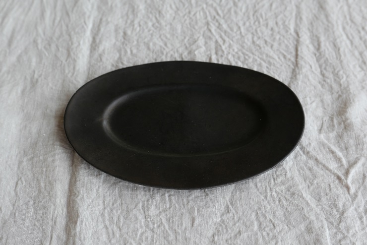 TOKONAMESTORE OVAL PLATE・S　IRON BLACK