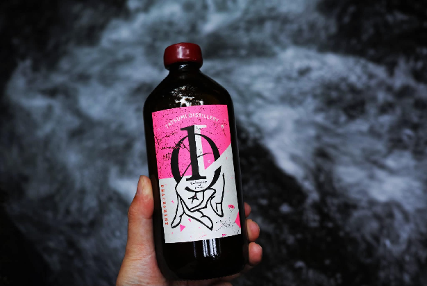 辰巳蒸留所アルケミエ ジン《桃と薄荷》