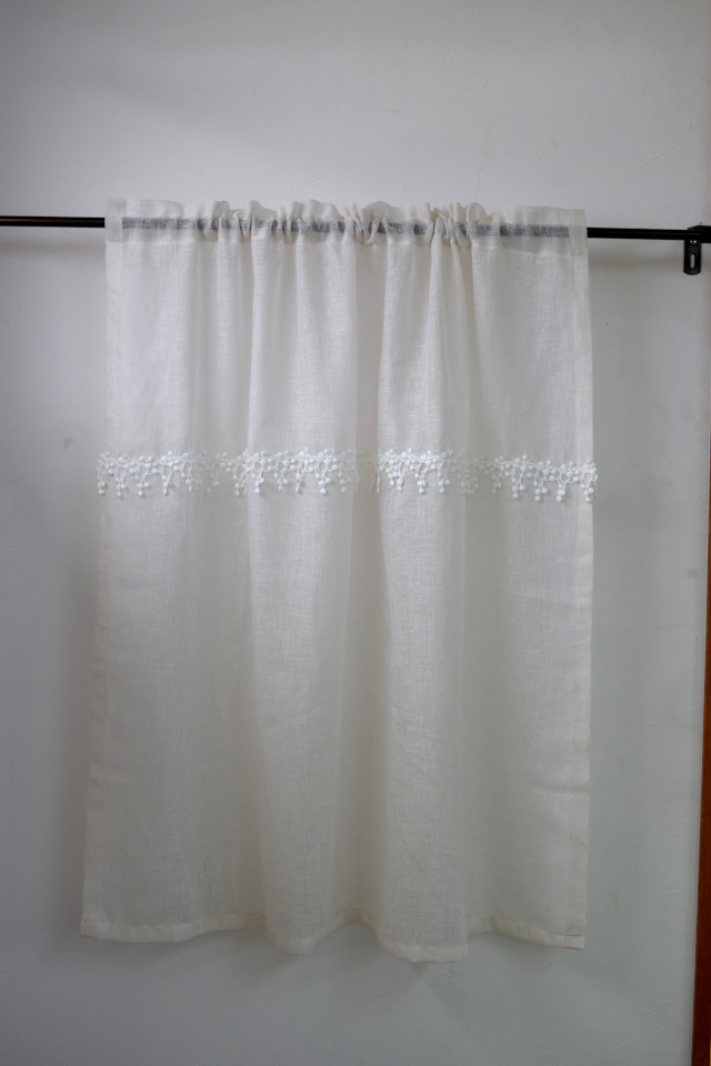 カフェカーテン　飾りレース付き【ソワ】　【薄地リノ　ポラン　エクリュ】