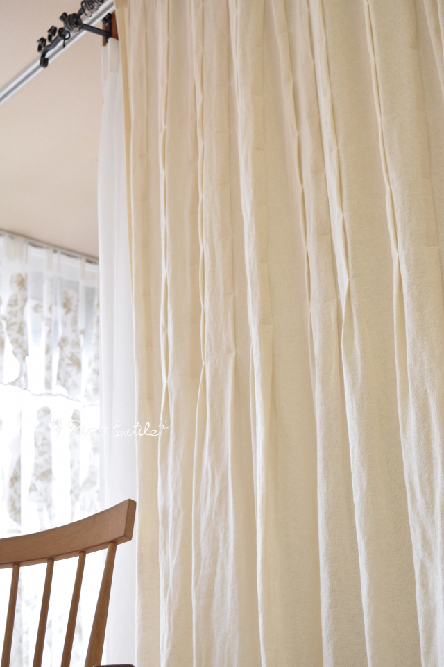 自然素材のカーテン