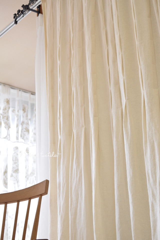 自然素材のカーテン