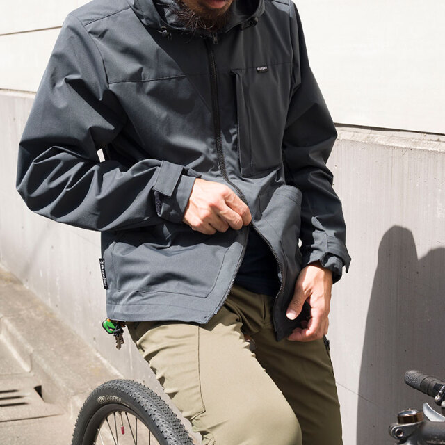 【バイクマンパーカーLight】MoveFit(R) 動きやすくストレッチ はっ水 防風 背ポケット 日本製 No.2256