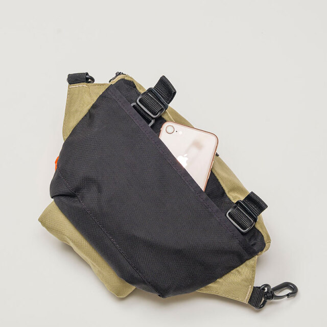 ロールアウトバッグ】容量可変 ボディバッグ ハンドルバッグ ロード