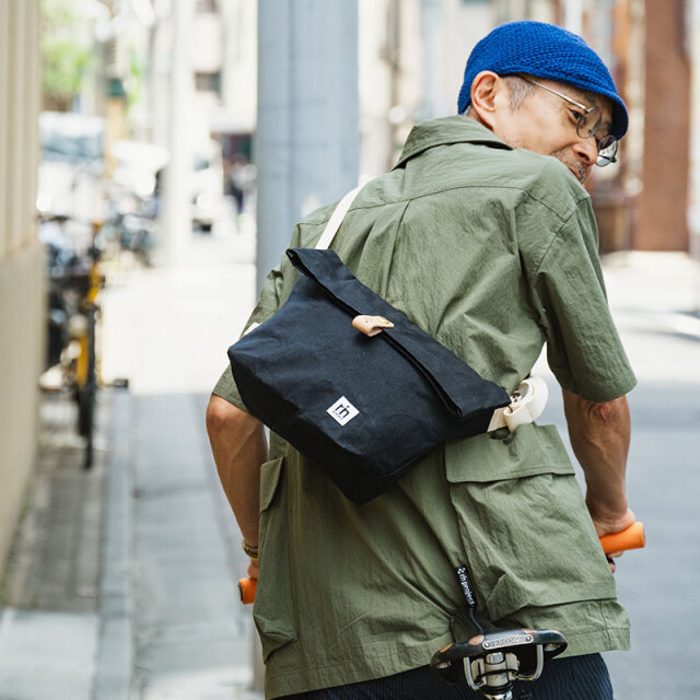 【VELO BAG MESSENGER】ショルダー メッセンジャー バッグ パラフィンコットン 栃木レザー 日本製 No.5168