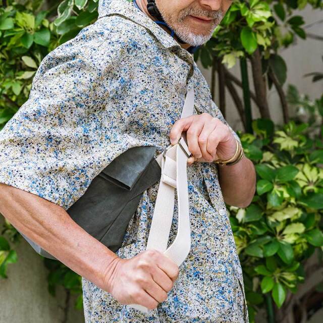 【VELO BAG MESSENGER】ショルダー メッセンジャー バッグ パラフィンコットン 栃木レザー 日本製 No.5168