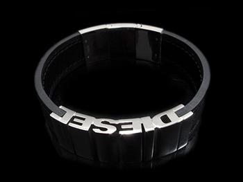ディーゼル DIESEL バングル／ブレスレット DX0039