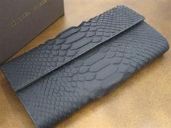 ボッテガ ヴェネタ BOTTEGA パイソン 長財布 134075-VP961-1000