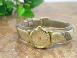 バーバリー BURBERRY 腕時計 スイス製 レディース BU1763