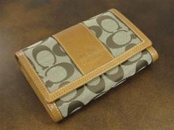 COACH コーチ 二つ折りファスナー付財布 CH41572-BKHTN