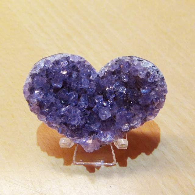 アメジスト原石ハート型（量子波動転写加工）