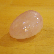 ローズクォーツ 卵型（量子波動転写加工）