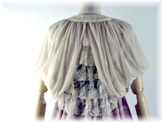 ボレロ　バラ　背中レースティアードの薔薇モチーフシフォンボレロ　ベージュ
