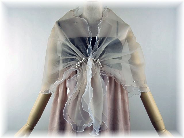 ボレロ　ショール　オーガンジー2枚合わせのパールが素敵なショール　ベージュ　