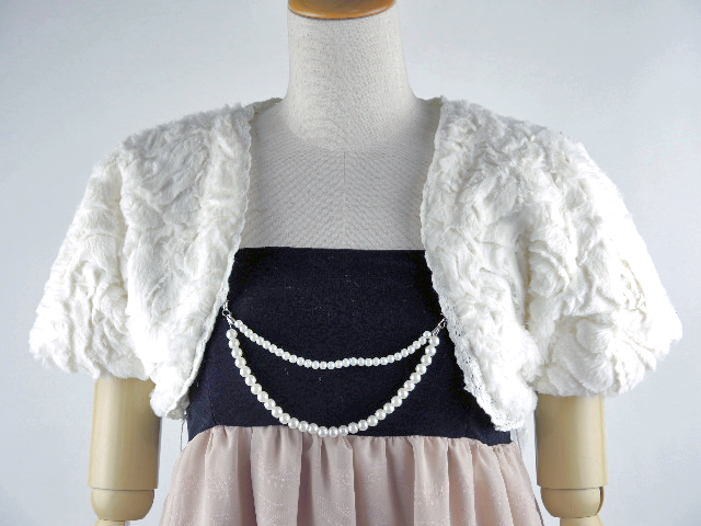 ボレロ　パール　立体薔薇が素敵なフェイクファーボレロ　　白　パールチェーン付