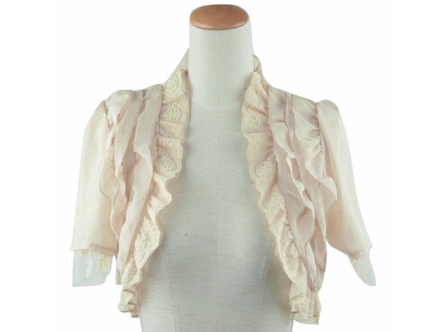 ボレロ　結婚式　スタンドカラーのレース＆シフォンのフリルボレロ　ベージュ
