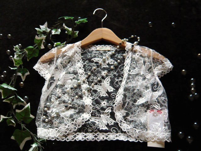 ボレロ　パピヨン刺繍が素敵なシフォンフリルボレロ　白