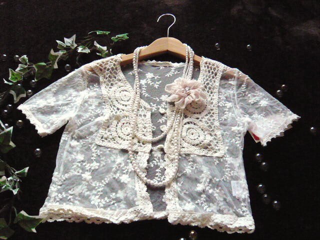 ボレロ　レース 　クロシェが素敵な花刺繍レースボレロ　白