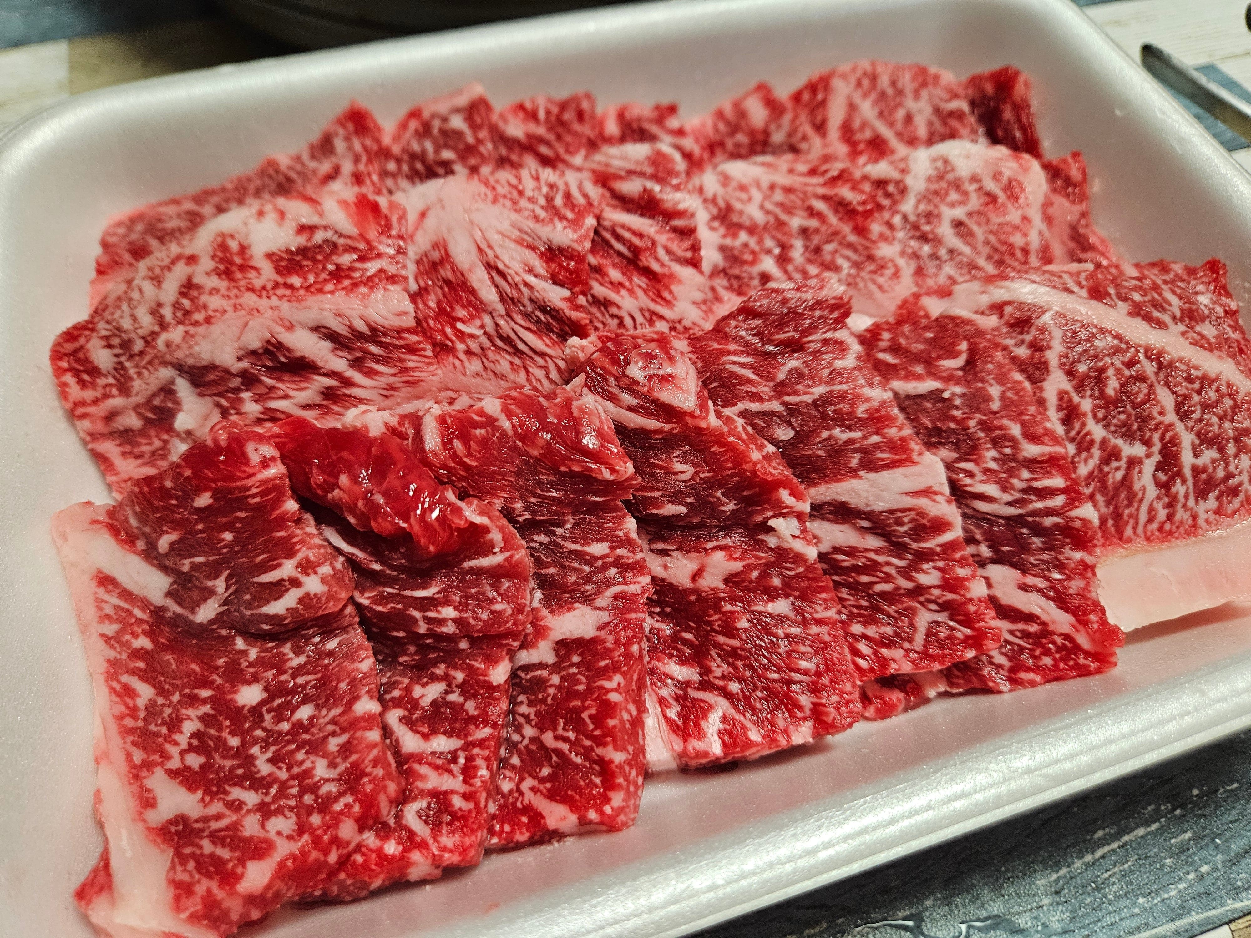 【ほろよい牛ファーム宮古島】新規格300g！ロース焼肉用