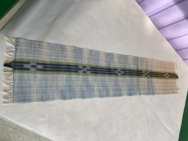 タペストリー・テーブルセンター（幅２０×長さ９４cm）