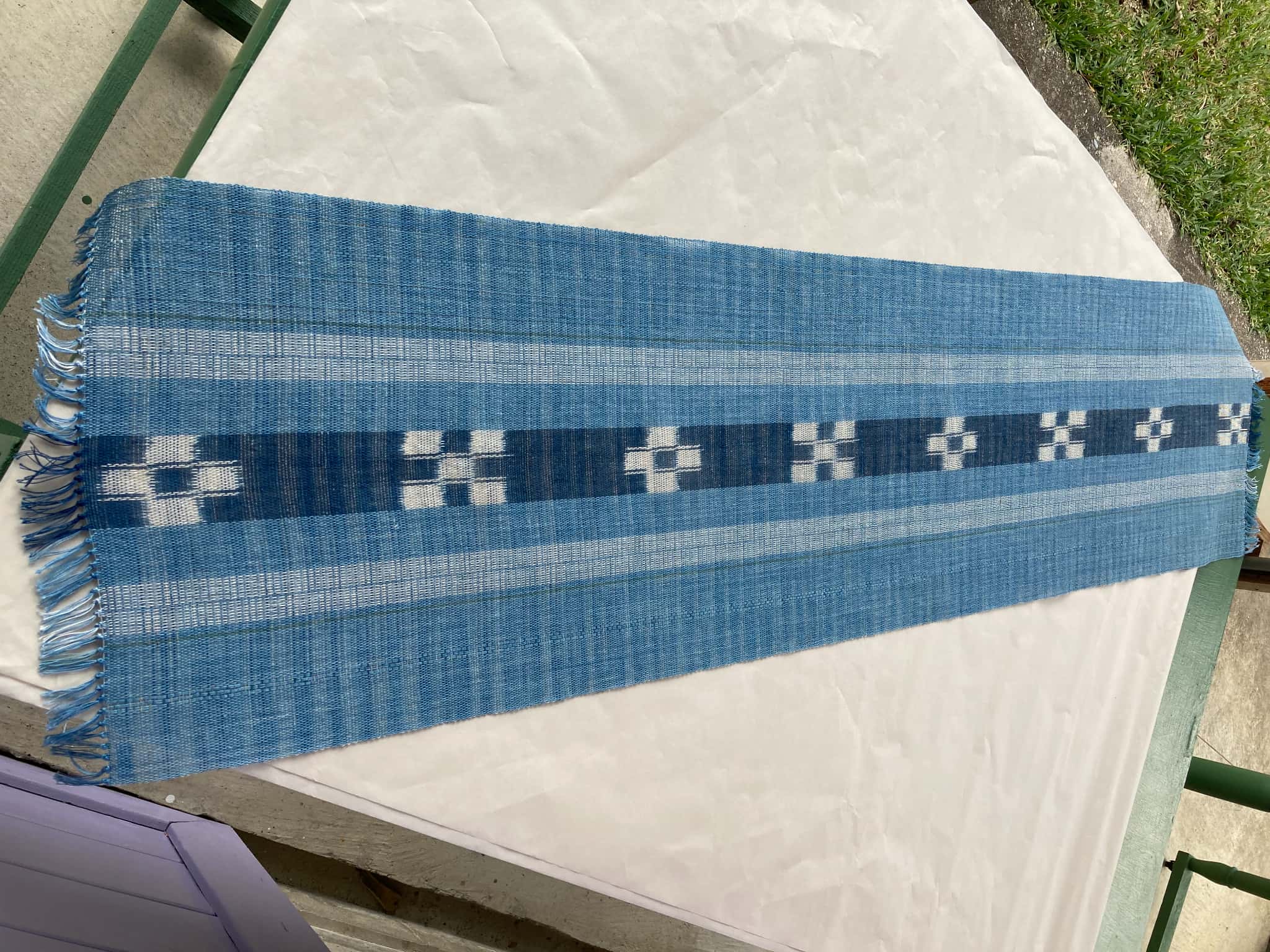 タペストリー・テーブルセンター（幅３０×１２５cm）