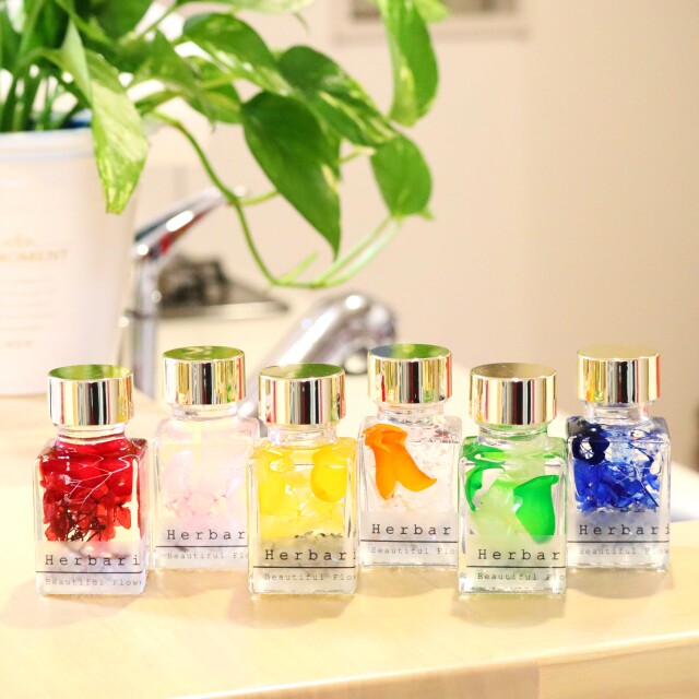 池袋　プリザーブドフラワー専門店　フラワーショップリズカ　ハーバリウム　小さい　販売　店舗