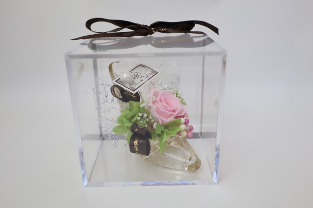 愛妻の日　池袋　プリザーブドフラワー専門店　フラワーショップリズカ　　ヒール　ハーバリウム　販売　店舗