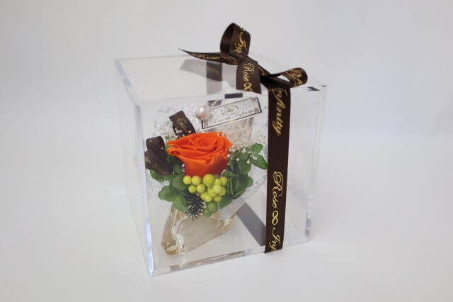 愛妻の日　池袋　プリザーブドフラワー専門店　フラワーショップリズカ　　ヒール　ハーバリウム　販売　店舗