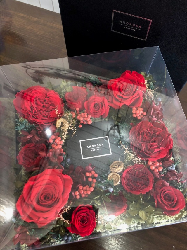 池袋　プリザーブドフラワー専門店　フラワーショップリズカグロリアスボックスフラワー Lプリザーブドフラワーレッド赤バラ