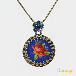 ミハエルネグリン　クリスタルフラワーラウンドカメオネックレス