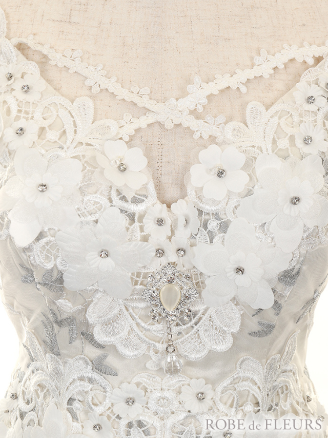 XSサイズあり】フラワー刺繍レース×首元クロスフレアミニキャバドレス  