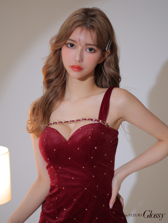 XSサイズあり】デコルテチェーン付ベロアキルティングミニキャバドレス  