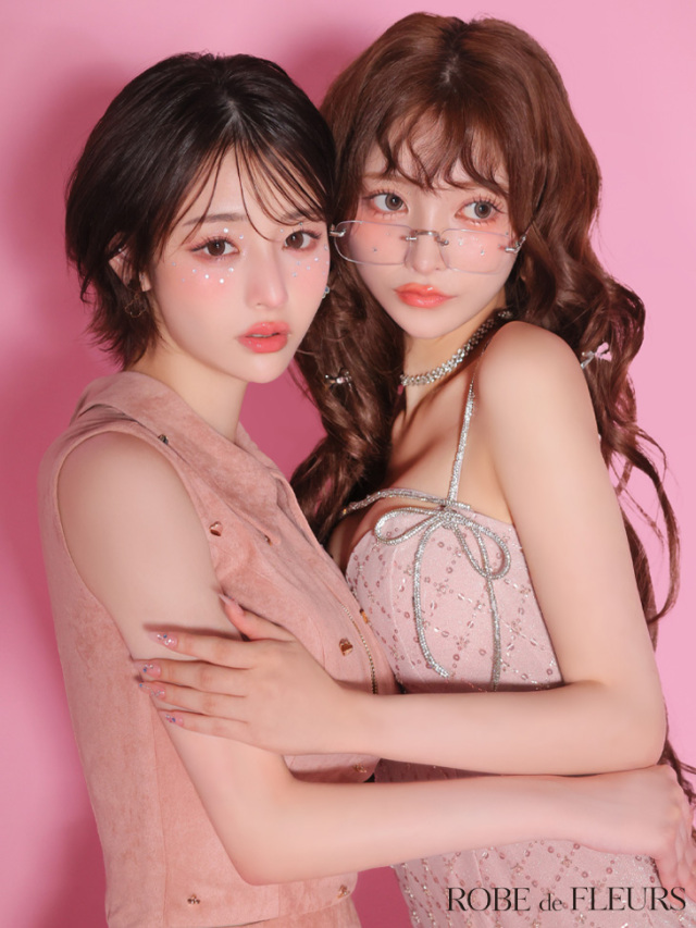 【美品】アンナモリナーリ ノースリーブニット ブルマリン スパンコール ビジュー 美品】アンナモリナーリ ノースリーブニット ブルマリン