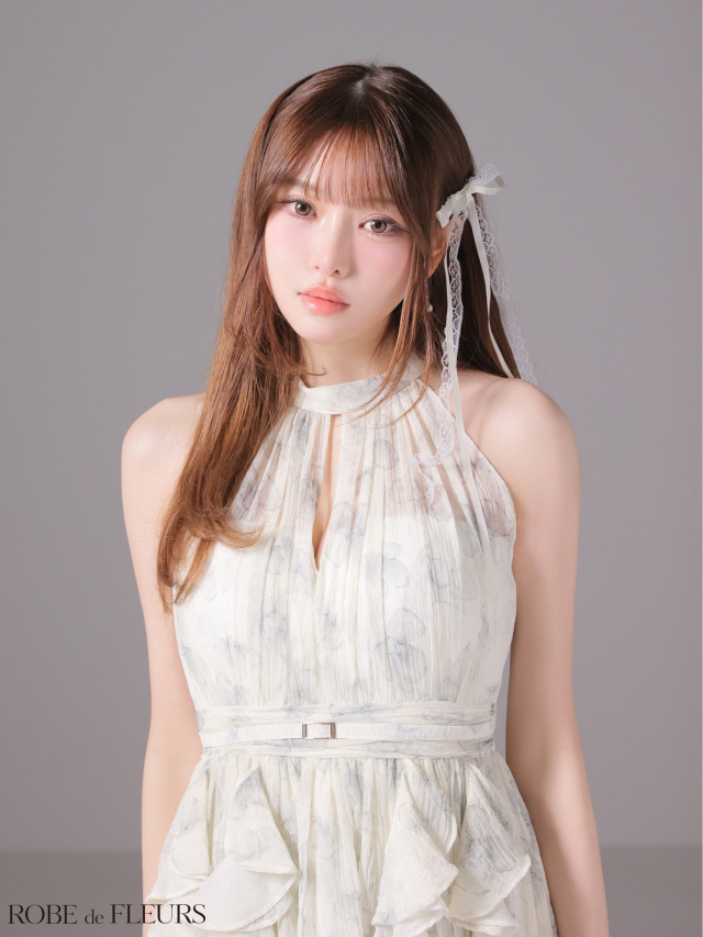 ROBE de FLEURS /フロントフリルホルタードレス/新品未使用Sサイズ XSサイズあり【ROBE de FLEURS/ローブドフルール】ホルター/ ラメ