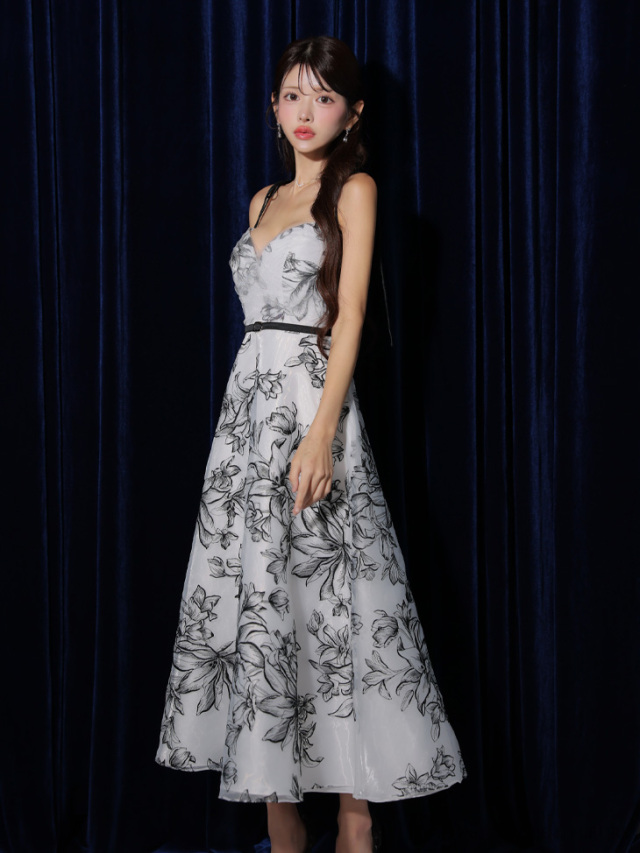 XS～Lサイズあり】花柄刺繍オーガンジーフレアロングキャバドレス(DE3766) 