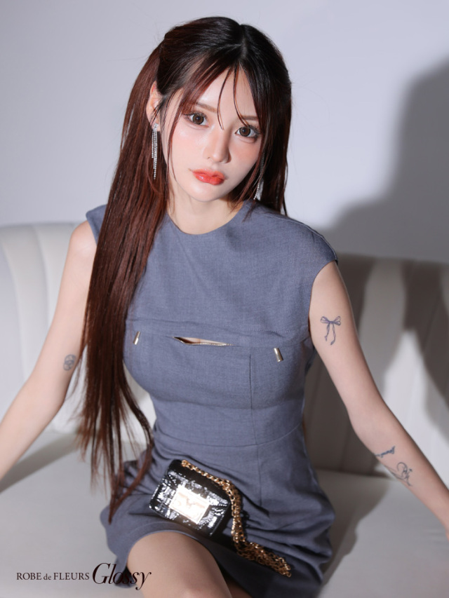 XSサイズあり】バックオープンバストスリットシンプルミニキャバドレス  