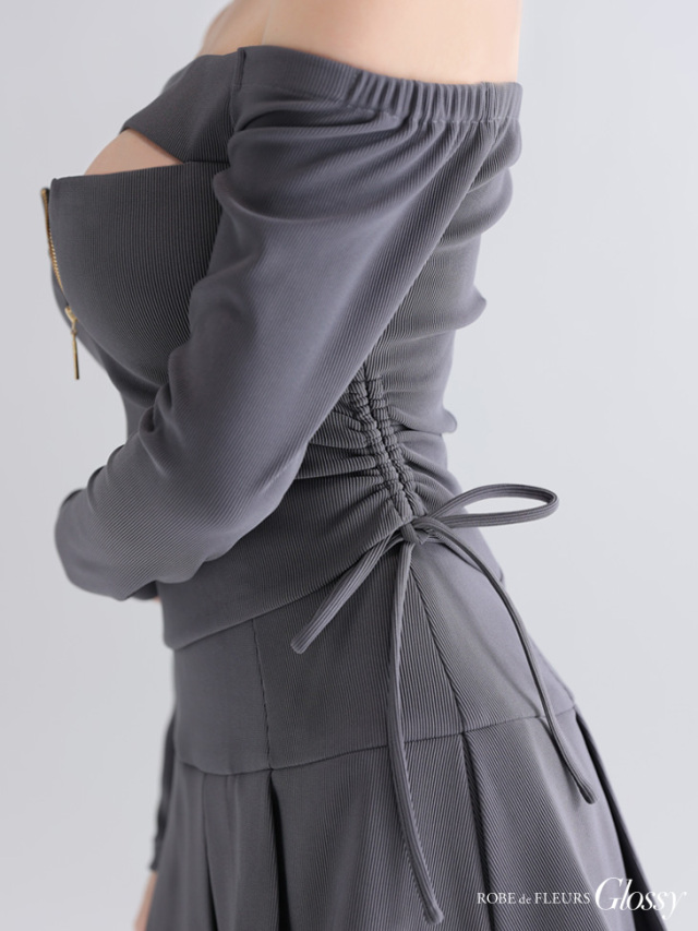 XSサイズあり】オフショルダーロングスリーブバストカットフレアミニ