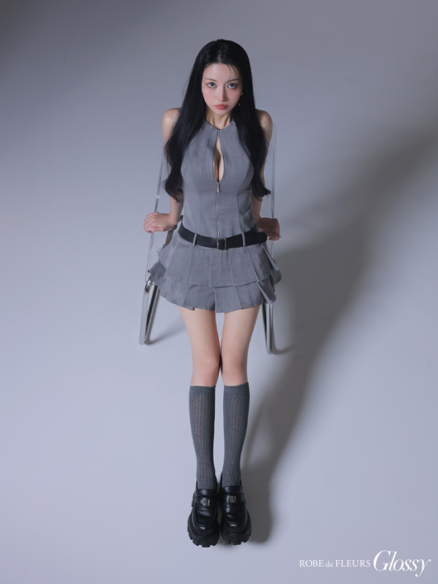 XSサイズあり】ベルト付きノースリーブセンタージップフレアミニ