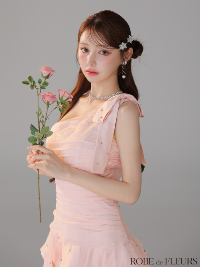 値下げしました！！！ローブドフルール　サテンワンショルダーリボンティアードフレア XSサイズあり】サテンワンショルダーリボンティアードフレアミニ