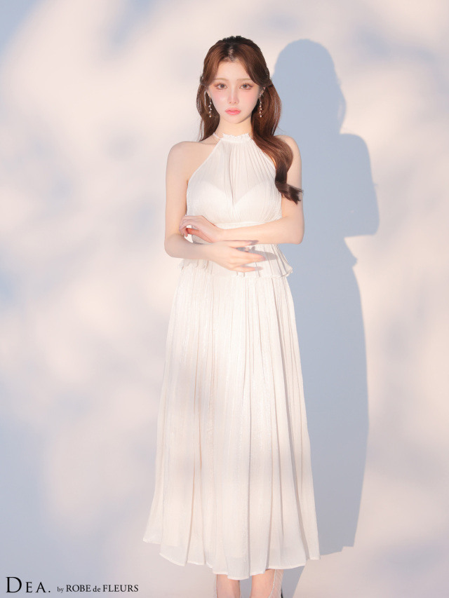 XS~Lサイズあり】ラメシフォンプリーツホルターネックツーピース XS~Lサイズあり】ラメシフォンプリーツホルターネックツーピース