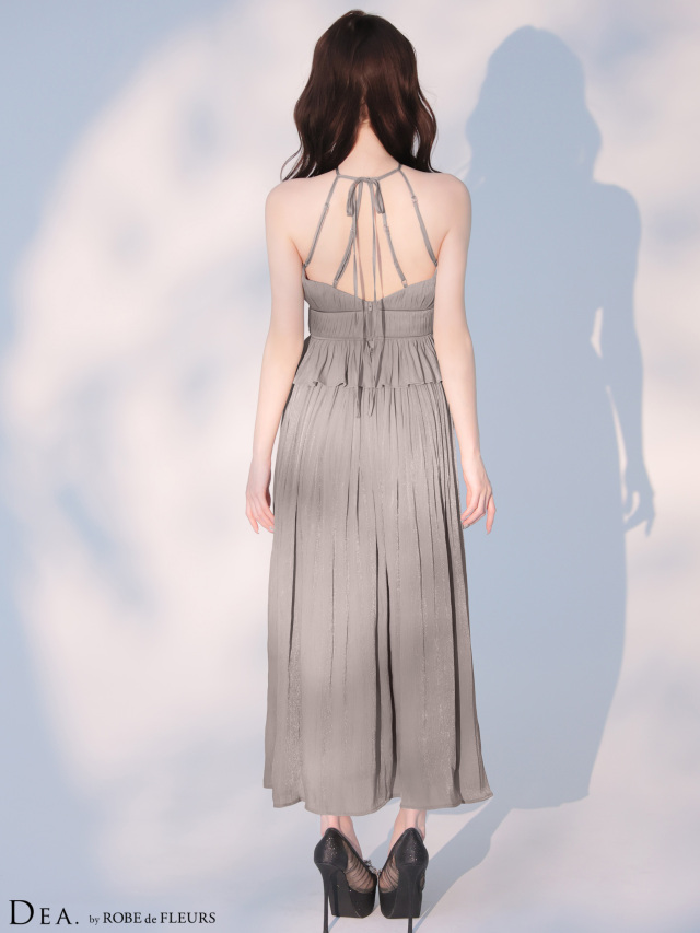 XS～Lサイズあり】ラメシフォンプリーツホルターネックツーピース