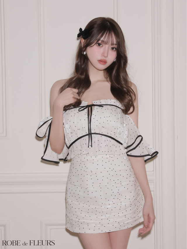 XSサイズあり】ドットラメシフォンオフショルセットアップミニキャバ