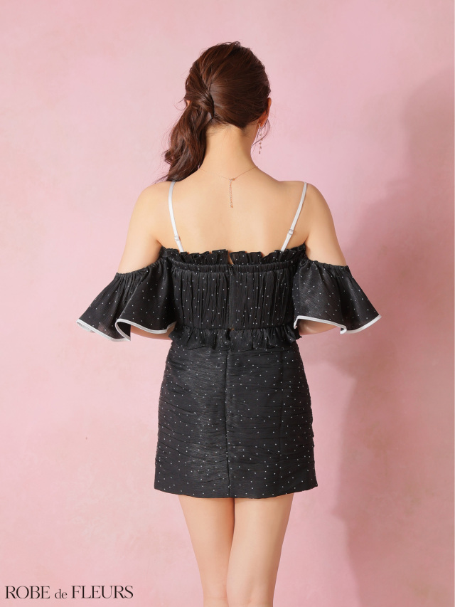 XSサイズあり】ドットラメシフォンオフショルセットアップミニキャバ