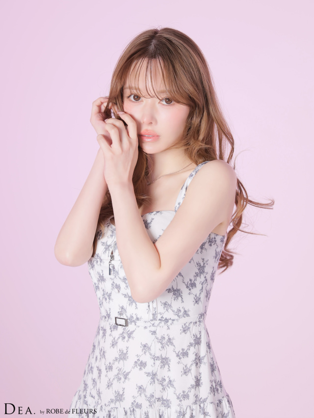 XS～Lサイズあり】フラワーマットサテンギャザーフレアロングキャバ