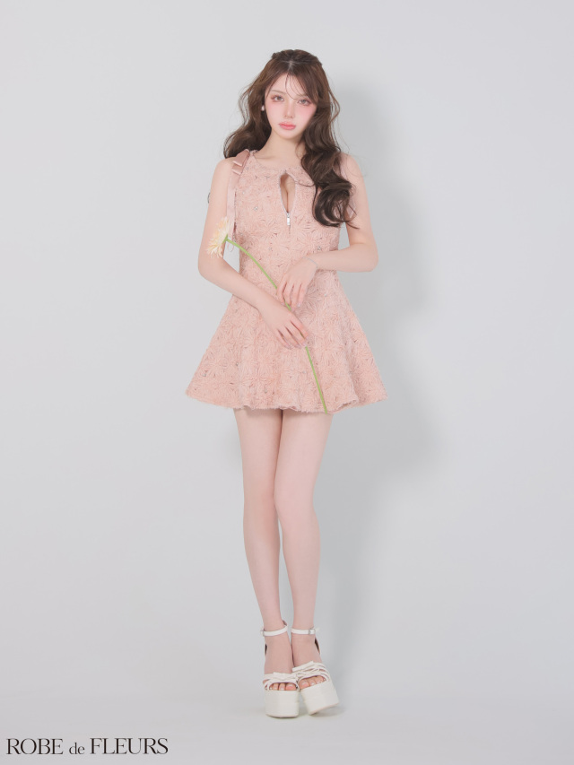 ROBE de FLEURS ビジュー付きミニドレス ピンク XSサイズあり【ROBE de FLEURS/ローブドフルール】ビジューライン